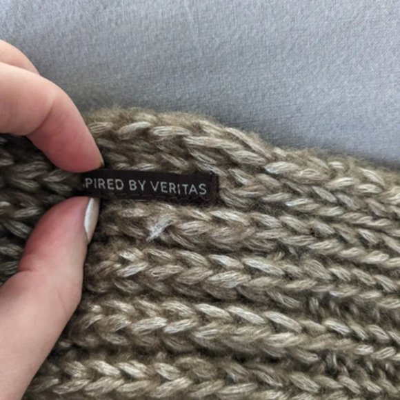 Woolen moss/silver scarf Veritas - Picture 2 of 3